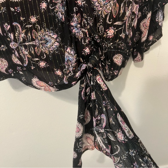 ⭐️ Love Stitch Black and Pink Tie Front Blouse - Picture 3 of 5